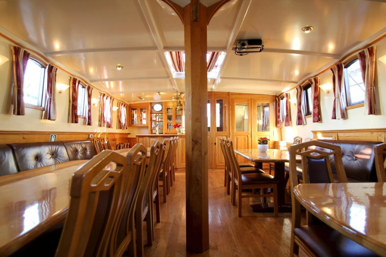 Hotelschip Tsjerk Hiddes Groningen